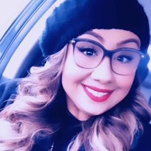 Meet your Posher, Gabriela